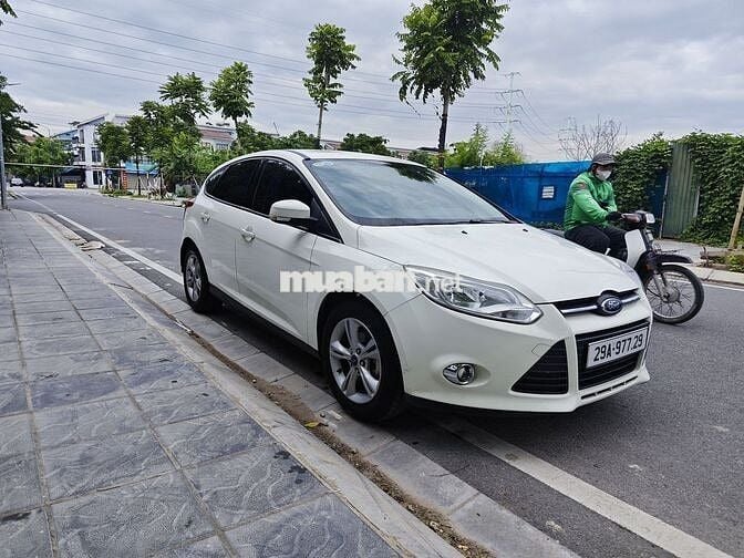 Ford Focus 2013 1.6 AT Hatchback - 138000 km