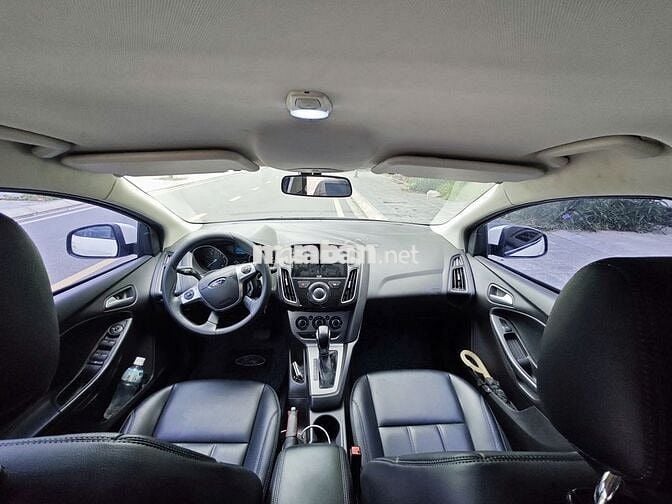 Ford Focus 2013 1.6 AT Hatchback - 138000 km