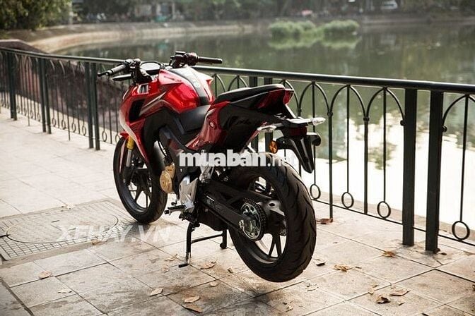 Mô tô CBF190R Honda biển 34 (9 chủ còn TL) đi 1700