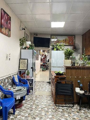 Bán nhà 2 tầng khu trung tâm tứ liên tây hồ