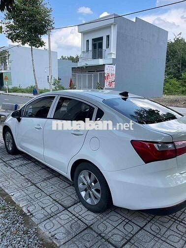 Kia Rio 2015 1.4 MT Sedan - 80000 km