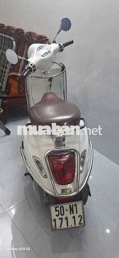 Cần bán xe vespa 2016
