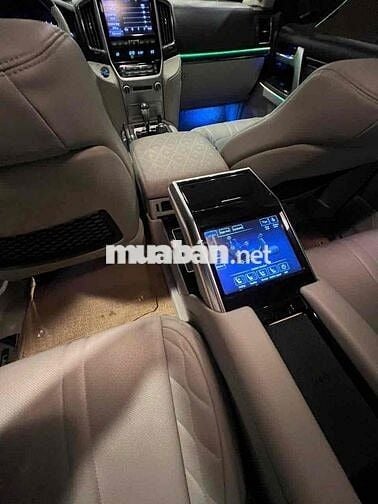 Toyota Land Cruiser 2020 4.6 V8 - 96000 km