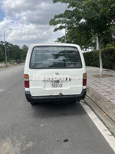 Toyota Hiace 2003 Van 3 chỗ - 300000 km