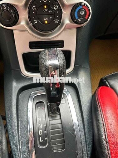 Ford Fiesta 2012 1.6 AT Hatchback, đẹp