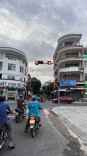Nhà mặt tiền Đường Ngô Gia Tự, Hải Châu, Đà Nẵng, giá chỉ 9,x tỷ