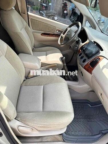 Toyota Innova 2008 G - 270000 km