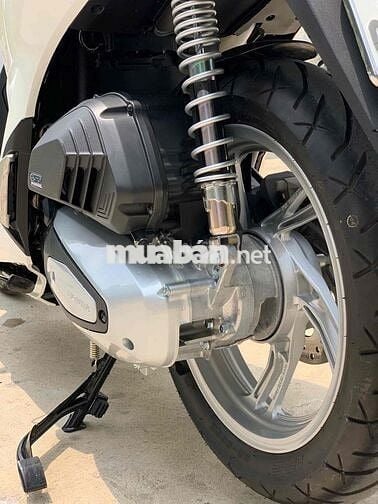Hết tiền cần bán sh 160i cbs đk 2/2025 odo 840km