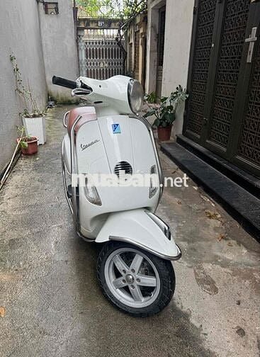 vespa lx 2012