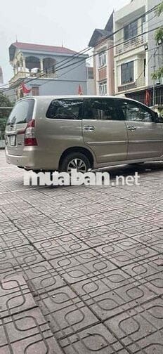 Toyota Innova 2016 2.0G - 156500 km