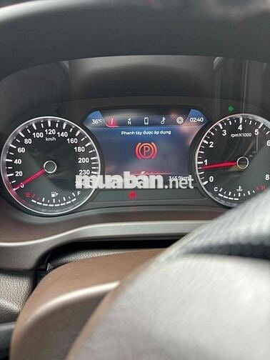 VinFast Lux A2.0 2019 2.0 AT - 114000 km