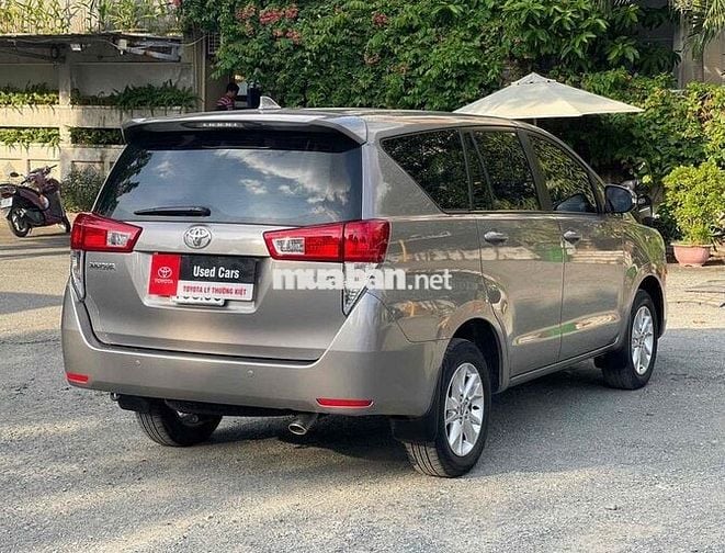 Toyota Innova 2.0E MT 2017 Siêu lướt 22.300Km