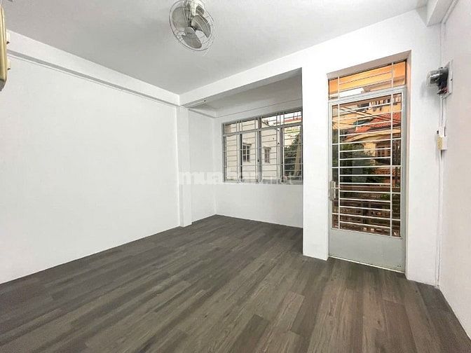 Nhà 4 lầu đẹp Cao cấp Mặt tiền kinh doanh Trần Hữu Trang, P11, Q.PN