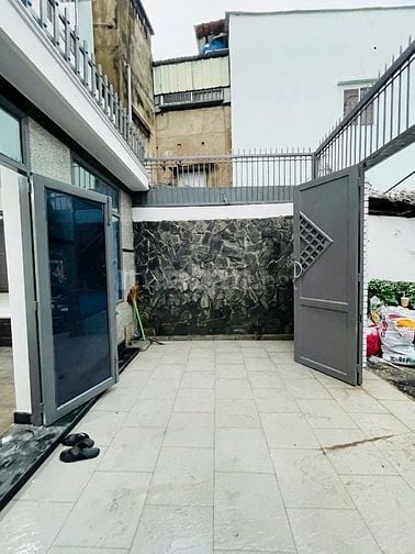 Nhà 4 lầu đẹp Cao cấp Mặt tiền kinh doanh Trần Hữu Trang, P11, Q.PN