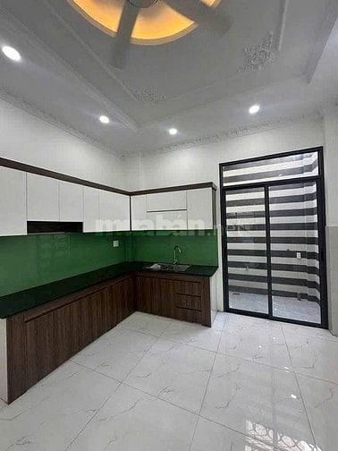 Bán Nhà Mặt Phố Đào Tông Nguyên, Nhà Bè – 4x20m, 4 Tầng, Sổ Đỏ, Giá