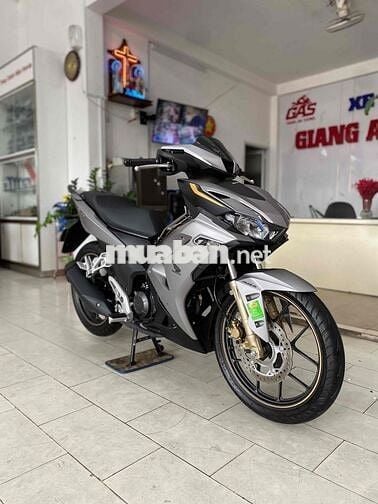 Honda Winner v4 150 đk 2025 màu bạc nhám BSTP