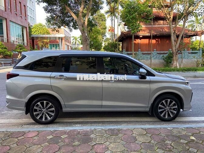 Toyota Avanza Premio 2022 CVT - 49000 km