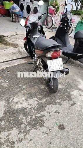 Honda blade, xe ngon cho anh em đi làm, đi học