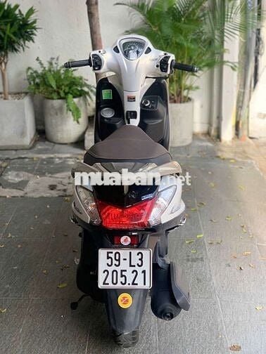 Xe đẹp máy êm ái mạnh mẽ nhé các bạn ơi