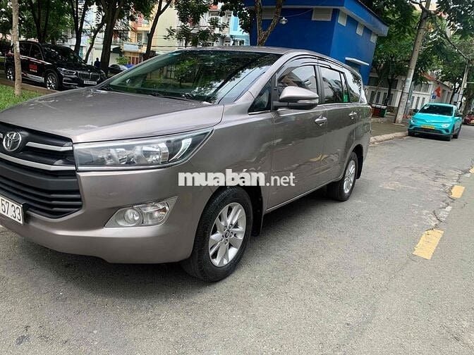 BÁN XE TOYOTA INNOVA 2.0E SX 2018 SỐ SÀN