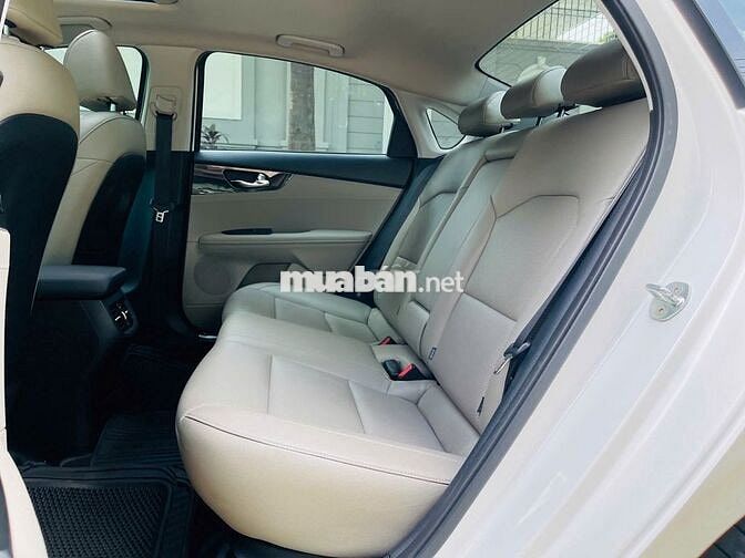 Kia Cerato 2019 1.6 AT Luxury -1 chủ chuẩn 5,8 vạn