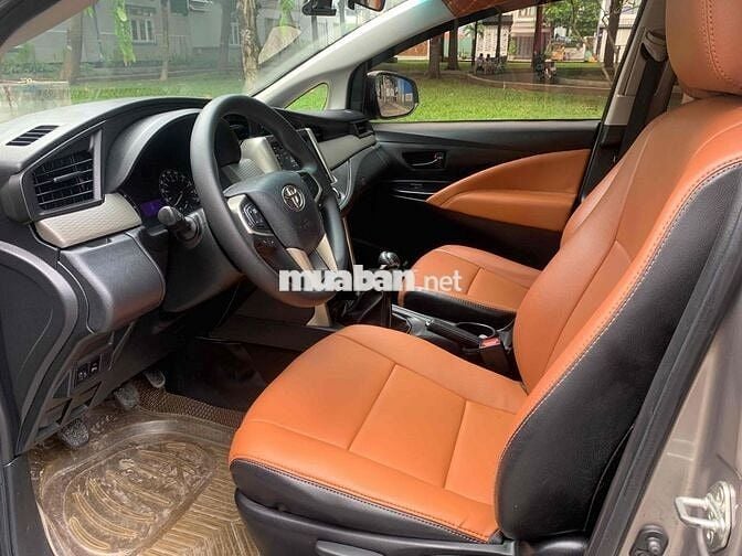 BÁN XE TOYOTA INNOVA 2.0E SX 2018 SỐ SÀN