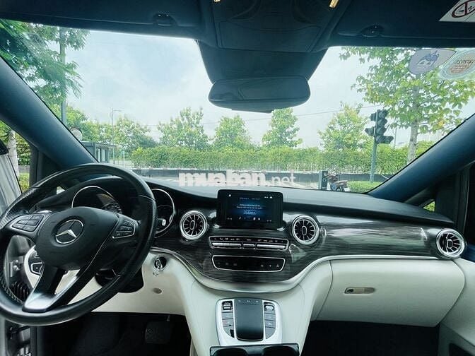 Mercedes-Benz V 250 Luxury 2021 - 25000 km - TL