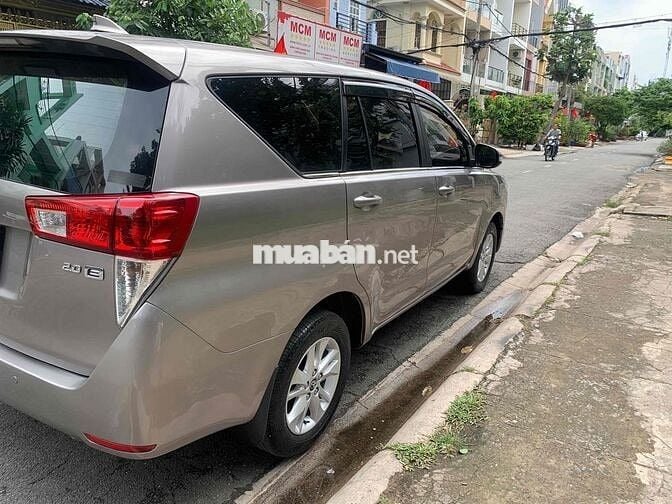 BÁN XE TOYOTA INNOVA 2.0E SX 2018 SỐ SÀN