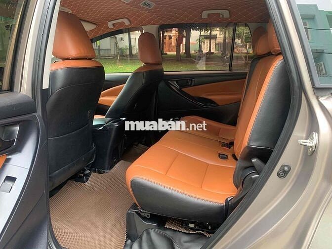 BÁN XE TOYOTA INNOVA 2.0E SX 2018 SỐ SÀN