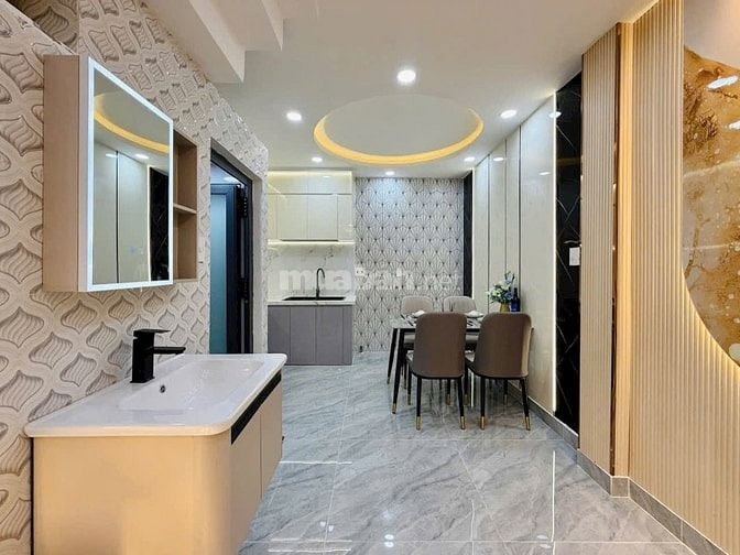 Cô Tư cần bán nhà Cô Giang - Quận Phú Nhuận / 65.2m2 / Giá 2 Tỷ 580