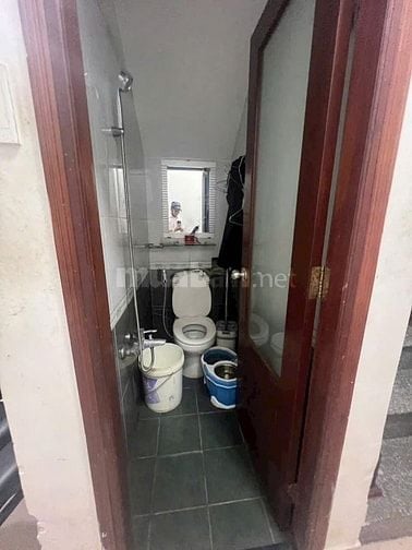 Bán 2 tỷ 770. Nhà 50m2 Huỳnh Văn Bánh gần Lê Văn Sỹ, Xây 1 trệt 3 lầu.