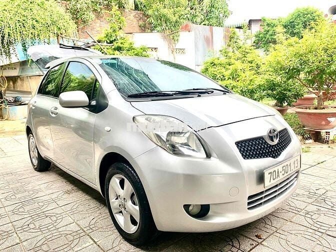 Toyota Yaris 2007 1.3 AT - 60 km