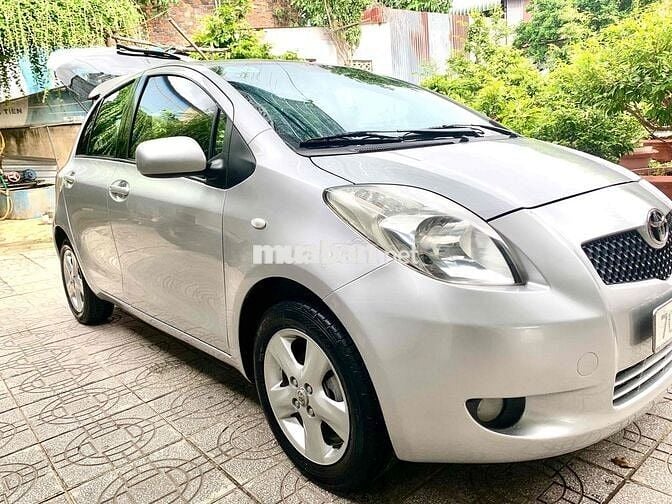 Toyota Yaris 2007 1.3 AT - 60 km