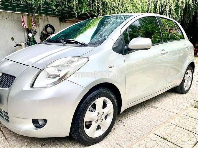 Toyota Yaris 2007 1.3 AT - 60 km