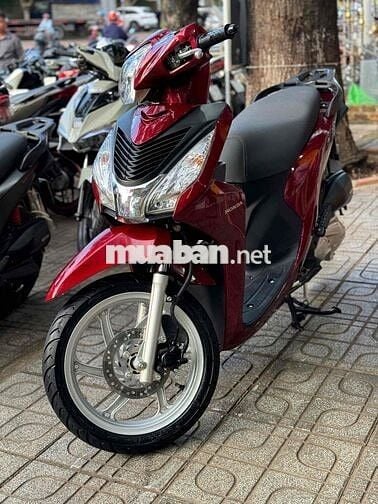 Viíion 2017 khoá ga , xe phố