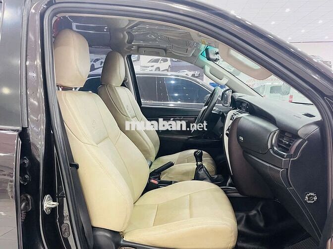 Toyota Fortuner 2017 2.4G 4x2 MT