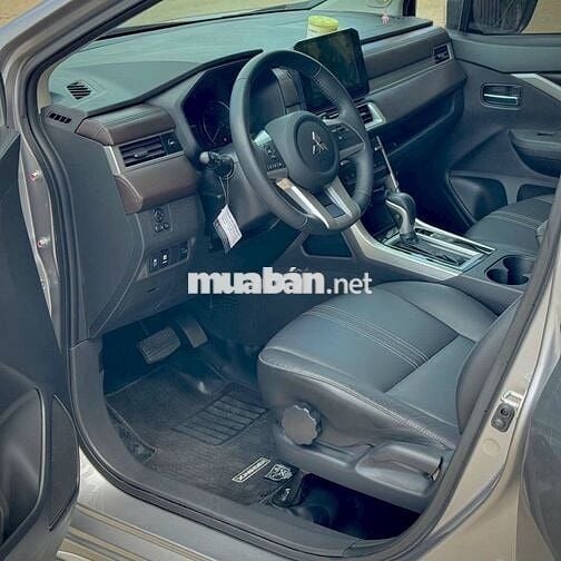 Mitsubishi Xpander 2024 Premium 1.5 AT - 22500 km