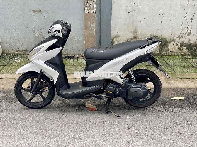 Cần bán xe Yamaha Luvias 125cc Fi đk 2015 bs63
