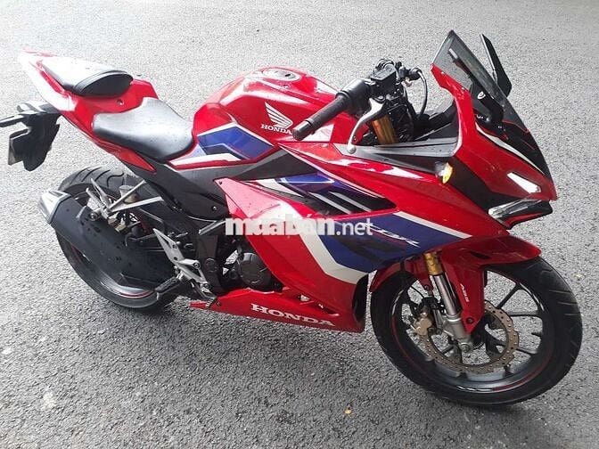 💚💗TPHCM Sportbike Cbr150abs 2024 bsTp chính chủ
