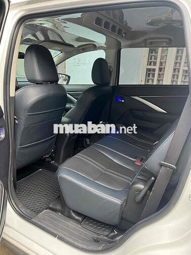Mitsubishi Xpander Cross phiên bản cao cấp 2025
