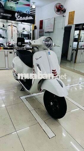 Gts 300 Môt chủ mua mới Tháng 5/2021 odo 9.500km