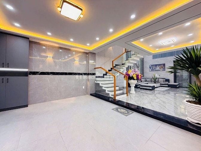 4 TỶ XXX CÓ NGAY NHÀ 78M2 HXH LÝ CHÍNH THẮNG Q3. SHR MUA CC NGAY