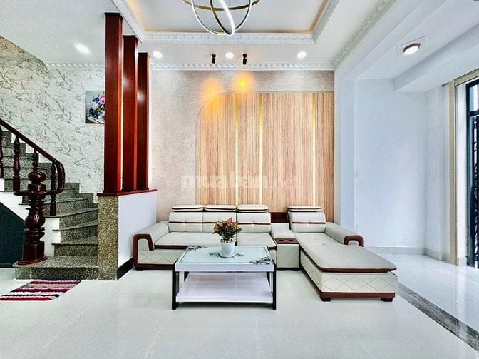 3,85 TỶ CÓ NGAY NHÀ GẦN SÂN BAY TSN. 1T2L 48M2, ĐƯỜNG 6M. 0964463720