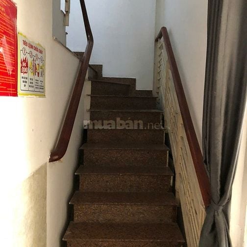 Cho thuê nhà đường Nguyễn Tri Phương, P9, Q10, ngang 5,2x11,5m