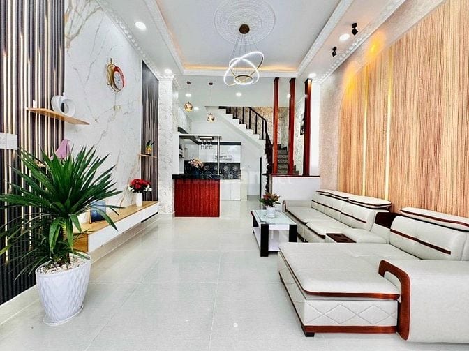 3,85 TỶ CÓ NGAY NHÀ GẦN SÂN BAY TSN. 1T2L 48M2, ĐƯỜNG 6M. 0964463720