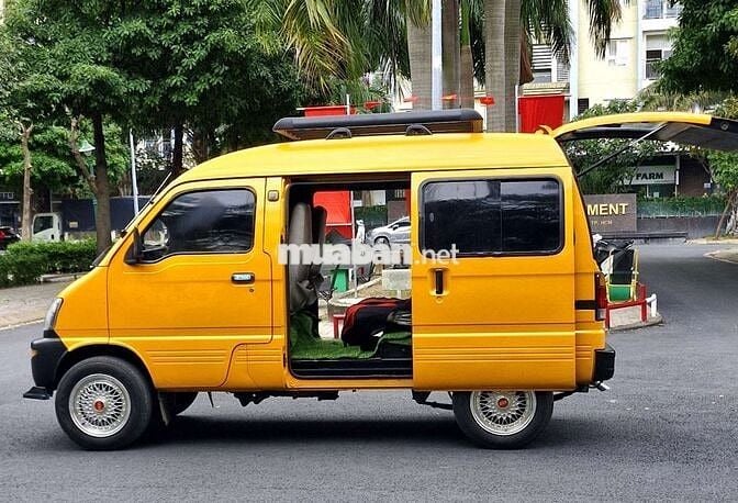 Xe 7 chỗ 2 cửa lùa  chất đi chơi gia đình