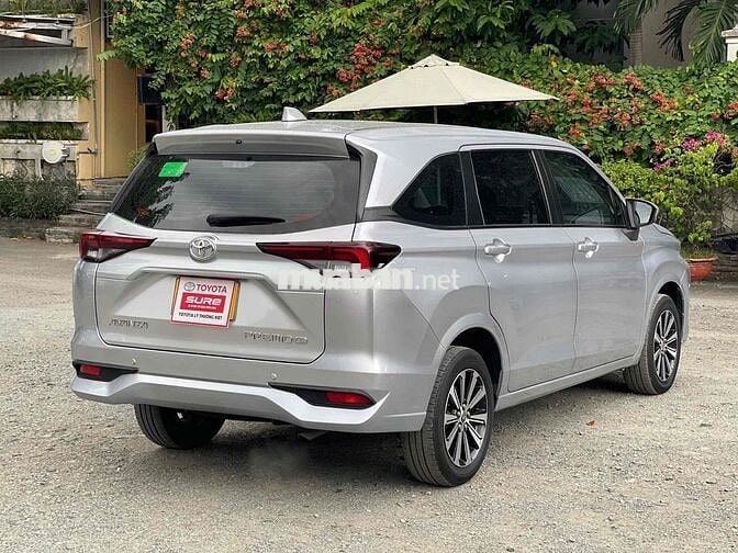 Toyota Avanza Premio 1.5CVT 2023 xe hãng bán
