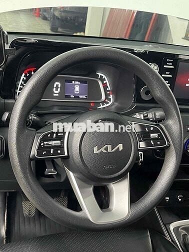 Kia Sonet 2021 Deluxe 1.5 MT - 42000 km
