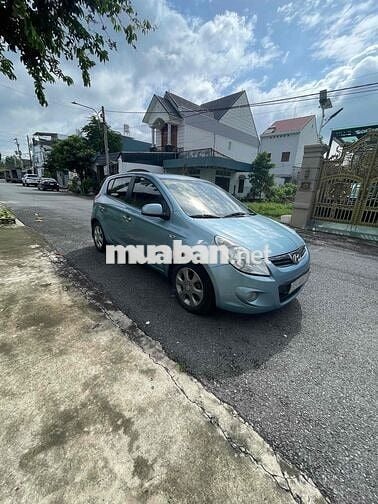 Hyundai i20 2010 1.4 AT - 95000 km