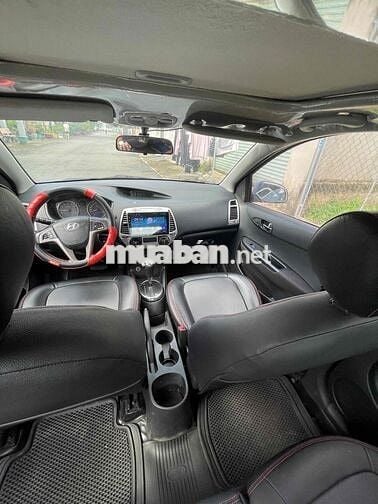 Hyundai i20 2010 1.4 AT - 95000 km
